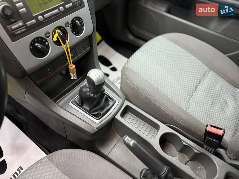 Універсал Ford Focus 2007 в Чернівцях фото 18 Універсал Ford Focus 2007 в Чернівцях