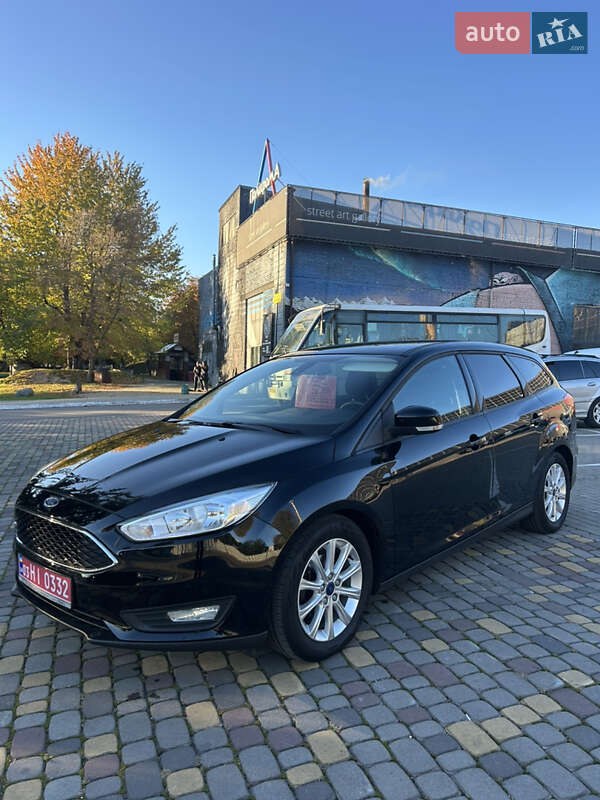 Универсал Ford Focus 2016 в Луцке фото Универсал Ford Focus 2016 в Луцке