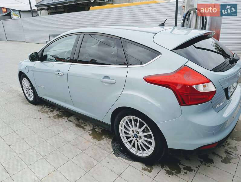 Хетчбек Ford Focus 2013 в Володимирі фото 20 Хетчбек Ford Focus 2013 в Володимирі