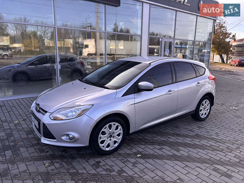 Хетчбек Ford Focus 2012 в Полтаві фото 4 Хетчбек Ford Focus 2012 в Полтаві