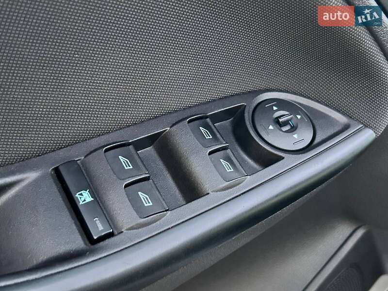 Хетчбек Ford Focus 2013 в Одесі фото 13 Хетчбек Ford Focus 2013 в Одесі