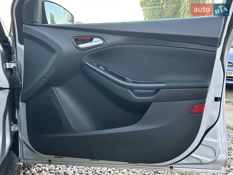 Хетчбек Ford Focus 2013 в Одесі фото 32 Хетчбек Ford Focus 2013 в Одесі