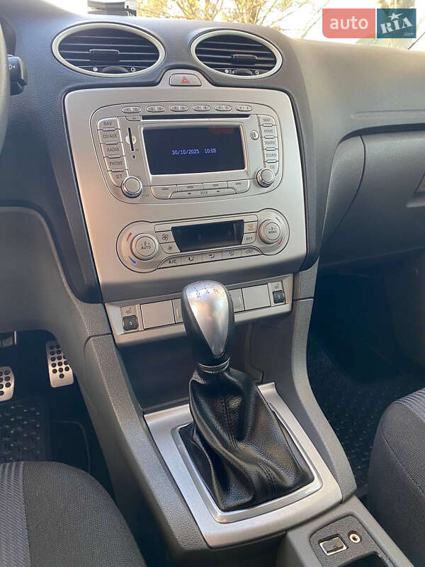 Універсал Ford Focus 2010 в Рівному фото 10 Універсал Ford Focus 2010 в Рівному