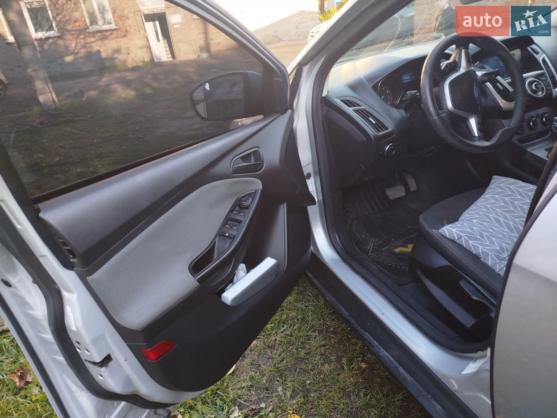 2011 Ford Focus - мініатюра 14