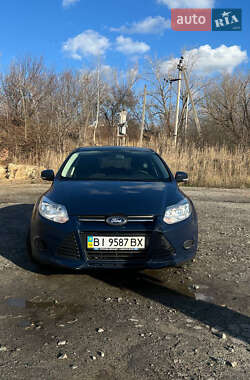 Хетчбек Ford Focus 2013 в Нових Санжарах