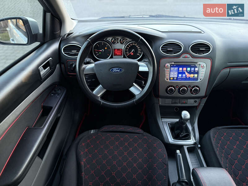 Універсал Ford Focus 2010 в Івано-Франківську