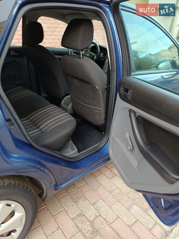 Хэтчбек Ford Focus 2008 в Калуше