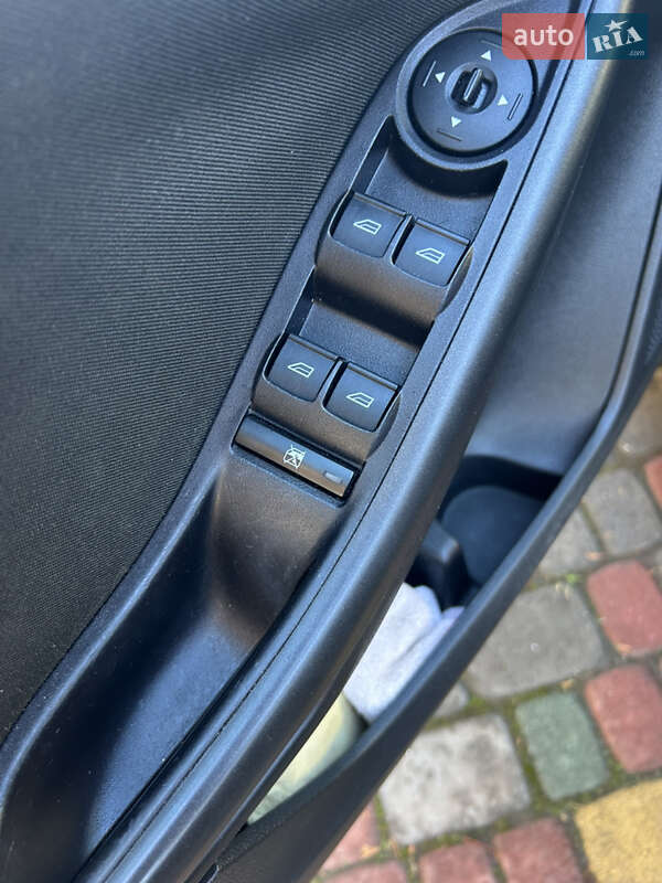 Хетчбек Ford Focus 2015 в Львові фото 39 Хетчбек Ford Focus 2015 в Львові