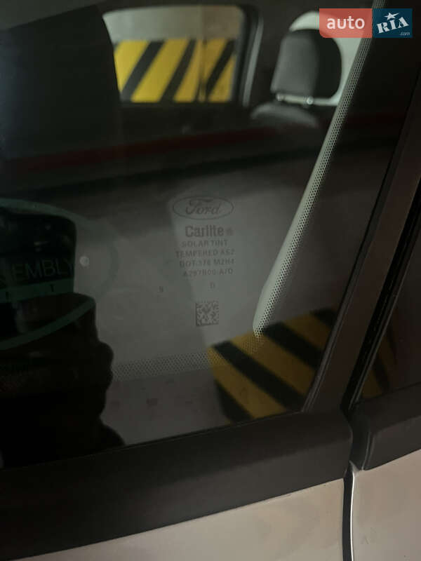 Хетчбек Ford Focus 2015 в Києві фото 44 Хетчбек Ford Focus 2015 в Києві