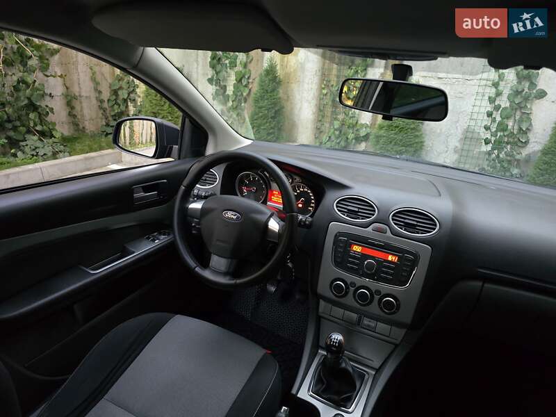 Седан Ford Focus 2010 в Хмельницькому фото 65 Седан Ford Focus 2010 в Хмельницькому