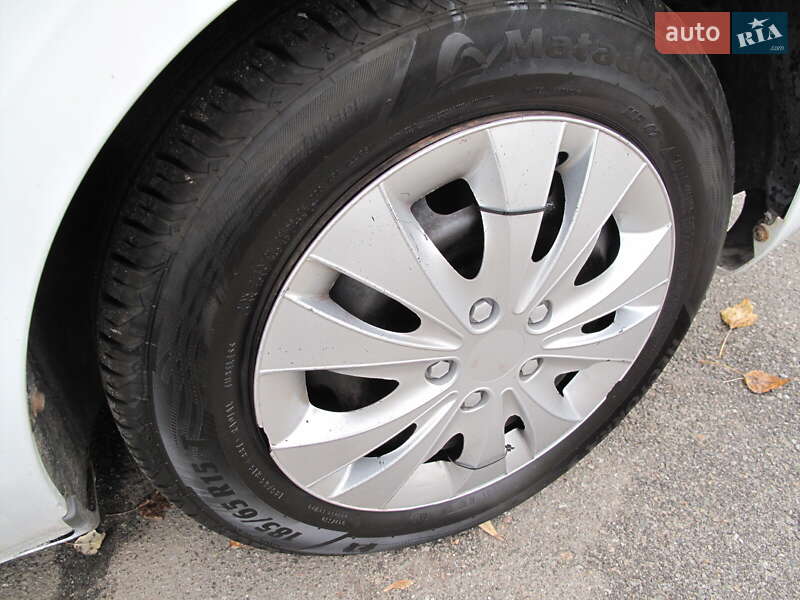 Хетчбек Ford Focus 2011 в Києві фото 10 Хетчбек Ford Focus 2011 в Києві