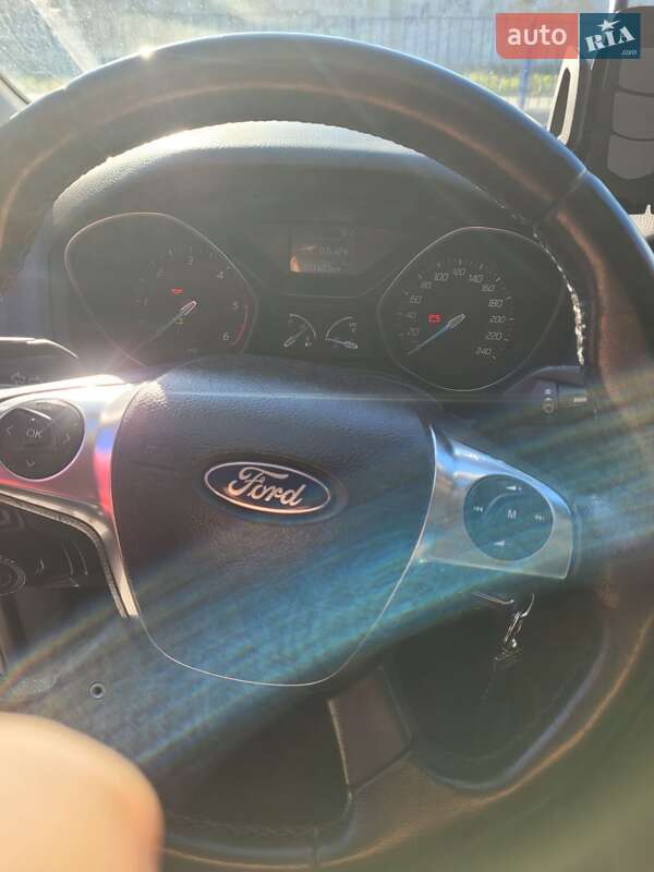 Седан Ford Focus 2012 в Нововолынске