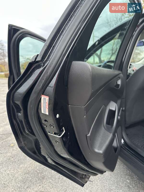 Седан Ford Focus 2013 в Дніпрі фото 7 Седан Ford Focus 2013 в Дніпрі