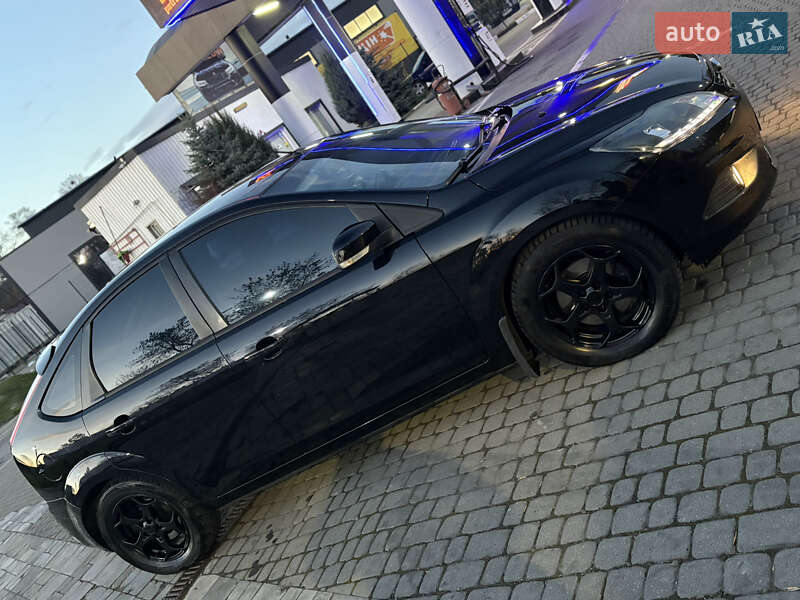 Хэтчбек Ford Focus 2010 в Калуше фото 6 Хэтчбек Ford Focus 2010 в Калуше