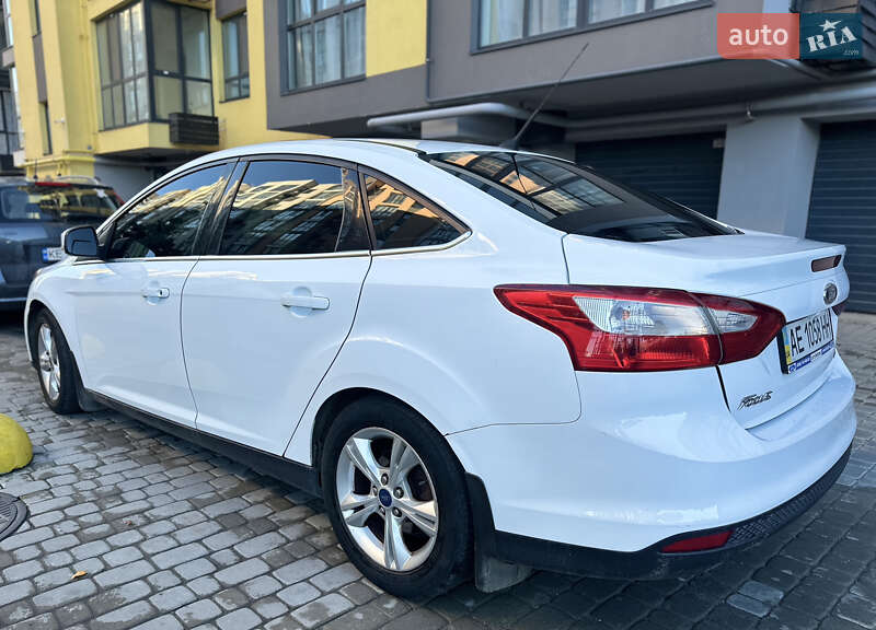 Седан Ford Focus 2013 в Днепре фото 6 Седан Ford Focus 2013 в Днепре