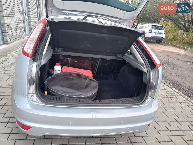Хэтчбек Ford Focus 2011 в Житомире фото 9 Хэтчбек Ford Focus 2011 в Житомире