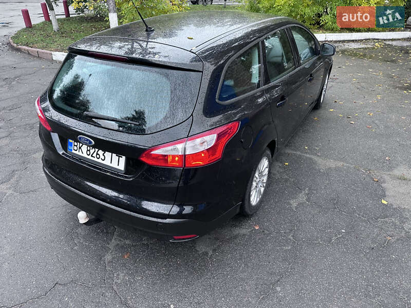Универсал Ford Focus 2012 в Киеве фото 38 Универсал Ford Focus 2012 в Киеве