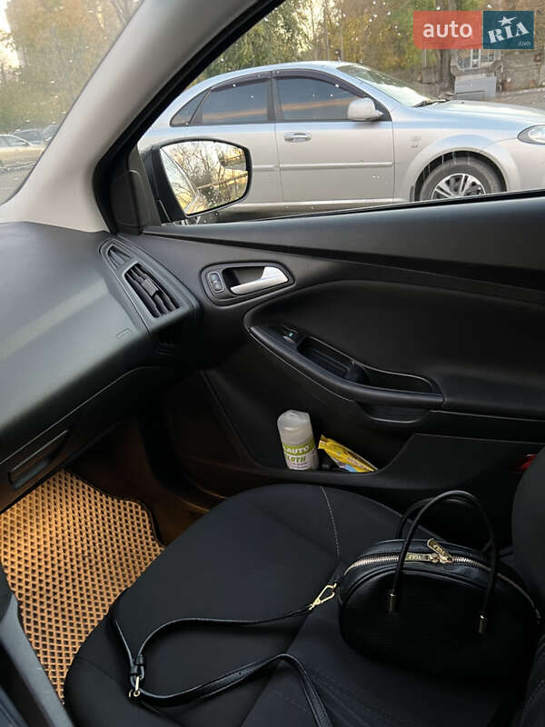 Седан Ford Focus 2014 в Одесі фото 11 Седан Ford Focus 2014 в Одесі