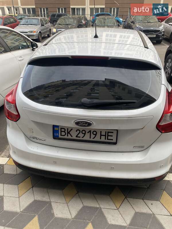 Хэтчбек Ford Focus 2013 в Ирпене
