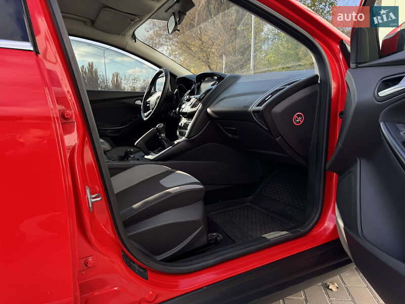 Хэтчбек Ford Focus 2013 в Запорожье