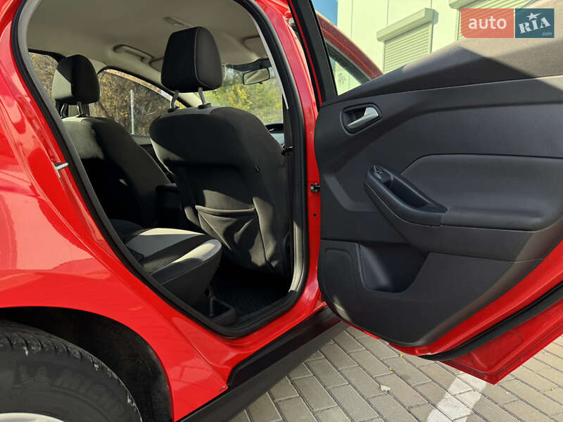 Хэтчбек Ford Focus 2013 в Запорожье