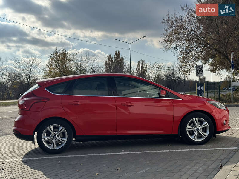Хэтчбек Ford Focus 2013 в Запорожье