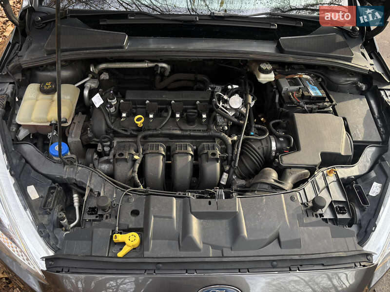 Седан Ford Focus 2016 в Киеве
