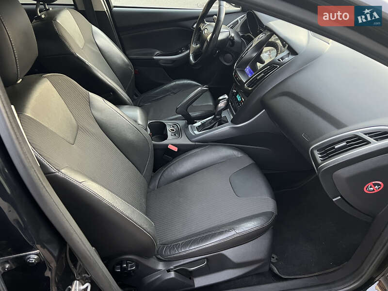 Универсал Ford Focus 2011 в Вишневом фото 19 Универсал Ford Focus 2011 в Вишневом