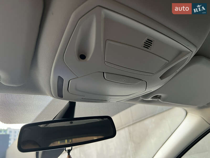 Универсал Ford Focus 2011 в Вишневом фото 37 Универсал Ford Focus 2011 в Вишневом