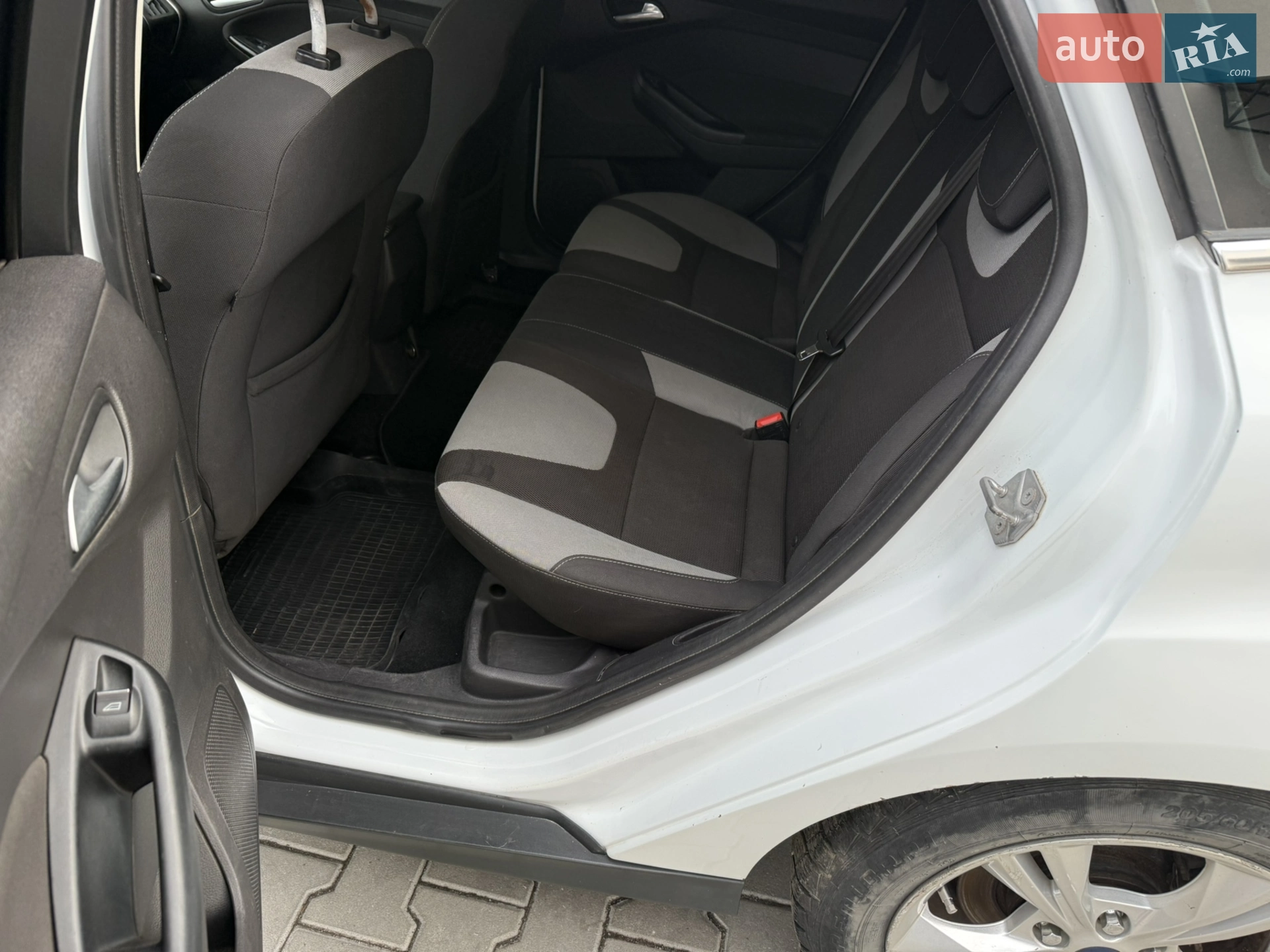 2014 Ford Focus - мініатюра 10