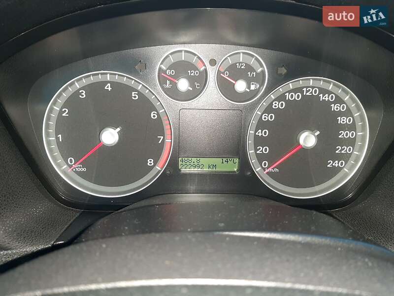 Хетчбек Ford Focus 2006 в Буську