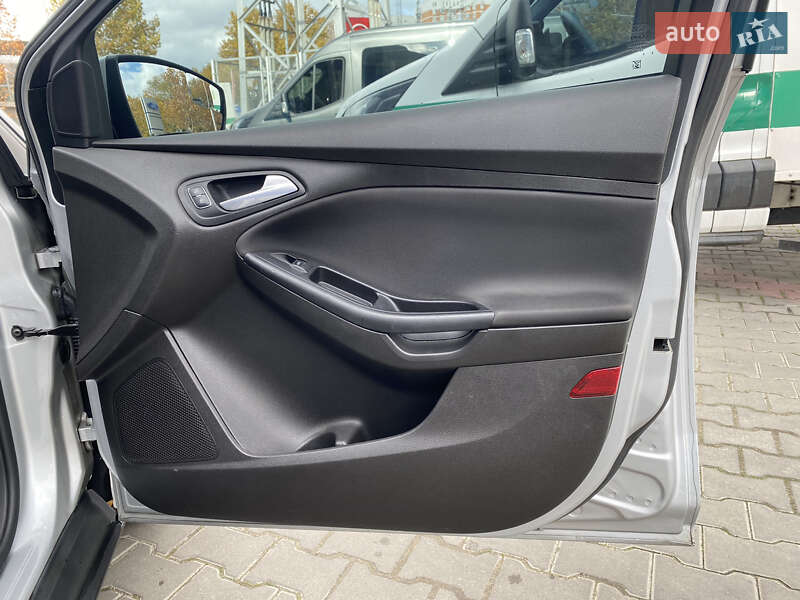 Седан Ford Focus 2016 в Одесі фото 17 Седан Ford Focus 2016 в Одесі