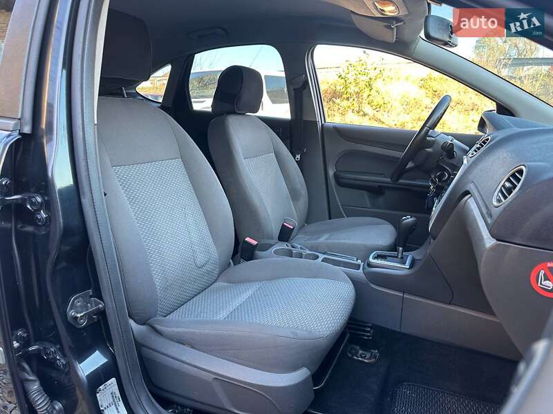 Хэтчбек Ford Focus 2006 в Киеве фото 12 Хэтчбек Ford Focus 2006 в Киеве