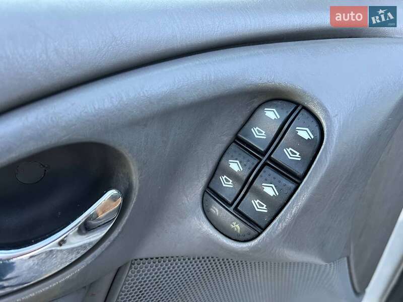 Хетчбек Ford Focus 2001 в Львові фото 16 Хетчбек Ford Focus 2001 в Львові