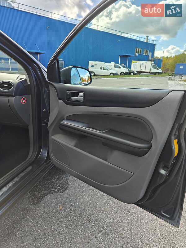 Універсал Ford Focus 2009 в Києві фото 37 Універсал Ford Focus 2009 в Києві