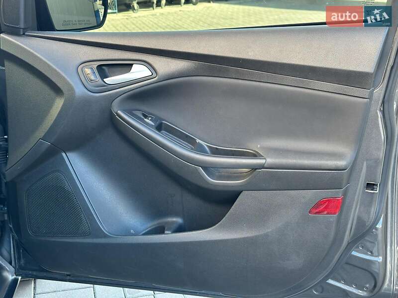 Седан Ford Focus 2016 в Одессе фото 22 Седан Ford Focus 2016 в Одессе