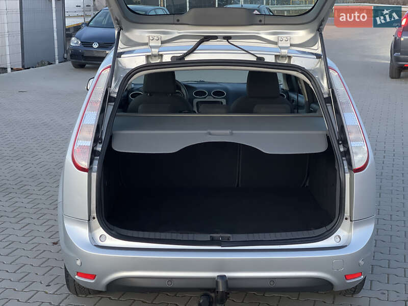 Универсал Ford Focus 2008 в Нововолынске