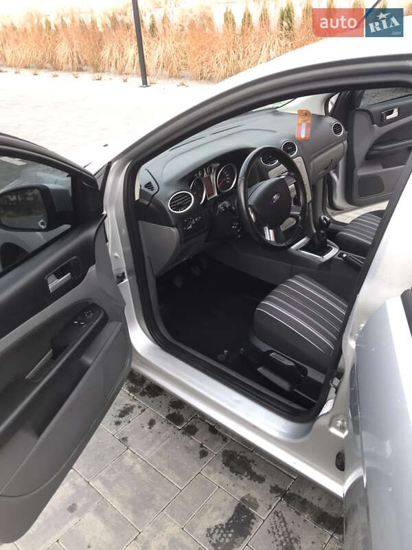 Універсал Ford Focus 2010 в Луцьку