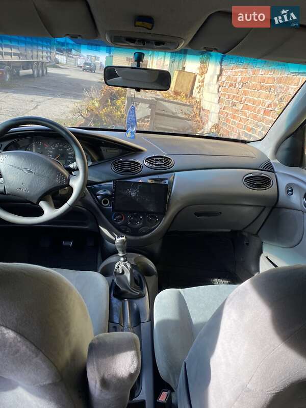 Універсал Ford Focus 2001 в Чернігові фото 3 Універсал Ford Focus 2001 в Чернігові