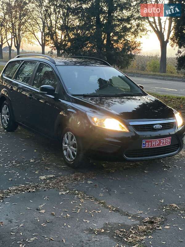 Универсал Ford Focus 2010 в Владимире