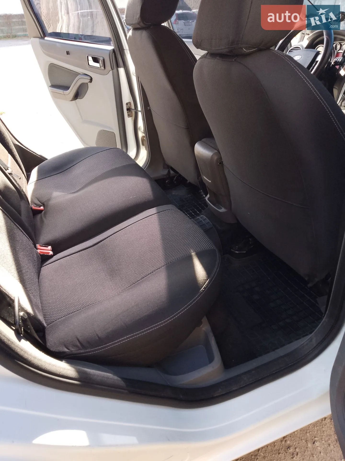 2010 Ford Focus - мініатюра 10