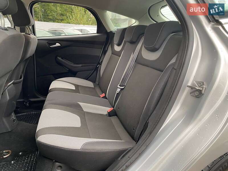 Хэтчбек Ford Focus 2013 в Киеве фото 10 Хэтчбек Ford Focus 2013 в Киеве