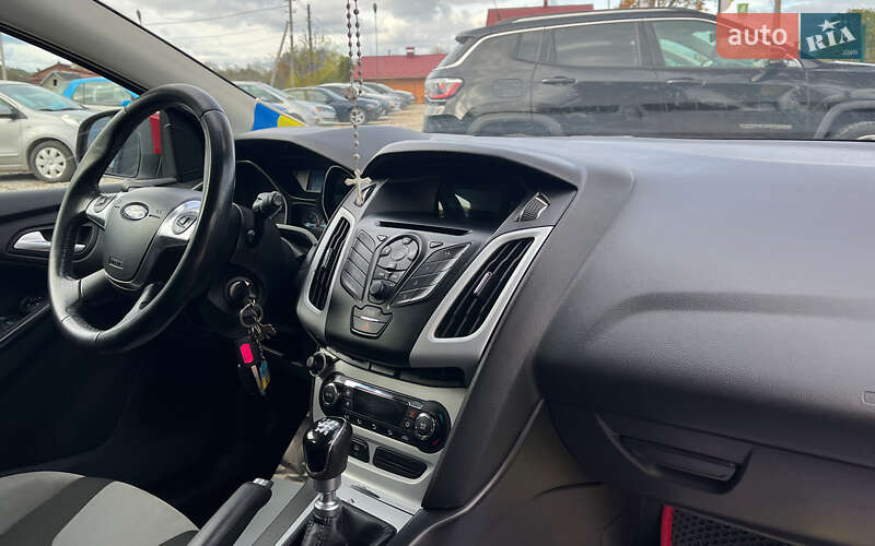 Универсал Ford Focus 2013 в Коломые фото 18 Универсал Ford Focus 2013 в Коломые