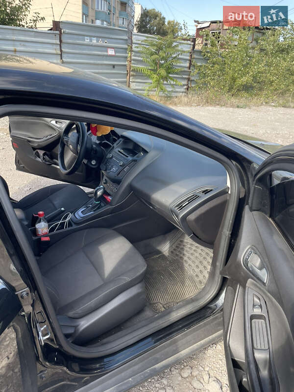 Седан Ford Focus 2015 в Днепре фото 8 Седан Ford Focus 2015 в Днепре