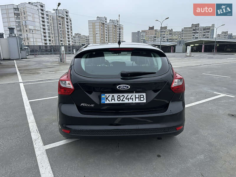 Хэтчбек Ford Focus 2012 в Киеве