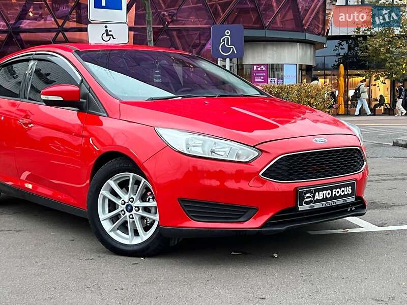 Хэтчбек Ford Focus 2017 в Киеве фото 4 Хэтчбек Ford Focus 2017 в Киеве