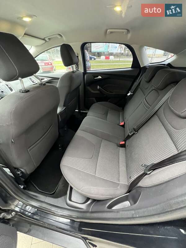 Хэтчбек Ford Focus 2012 в Мукачево