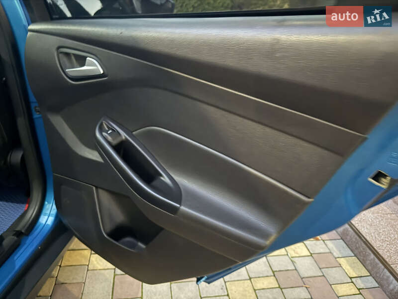 Седан Ford Focus 2013 в Днепре фото 20 Седан Ford Focus 2013 в Днепре