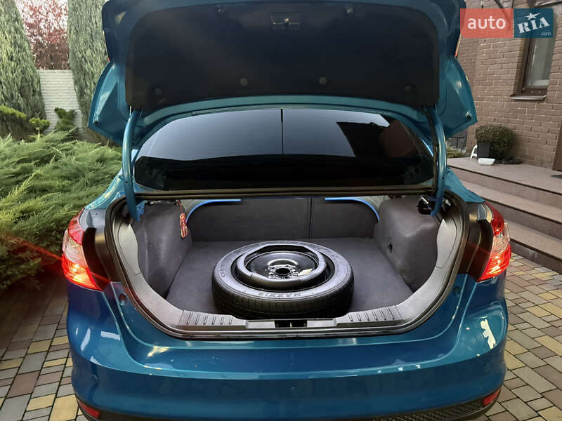 Седан Ford Focus 2013 в Днепре фото 17 Седан Ford Focus 2013 в Днепре