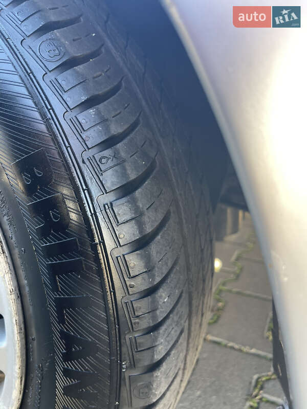 Седан Ford Focus 2000 в Черноморске